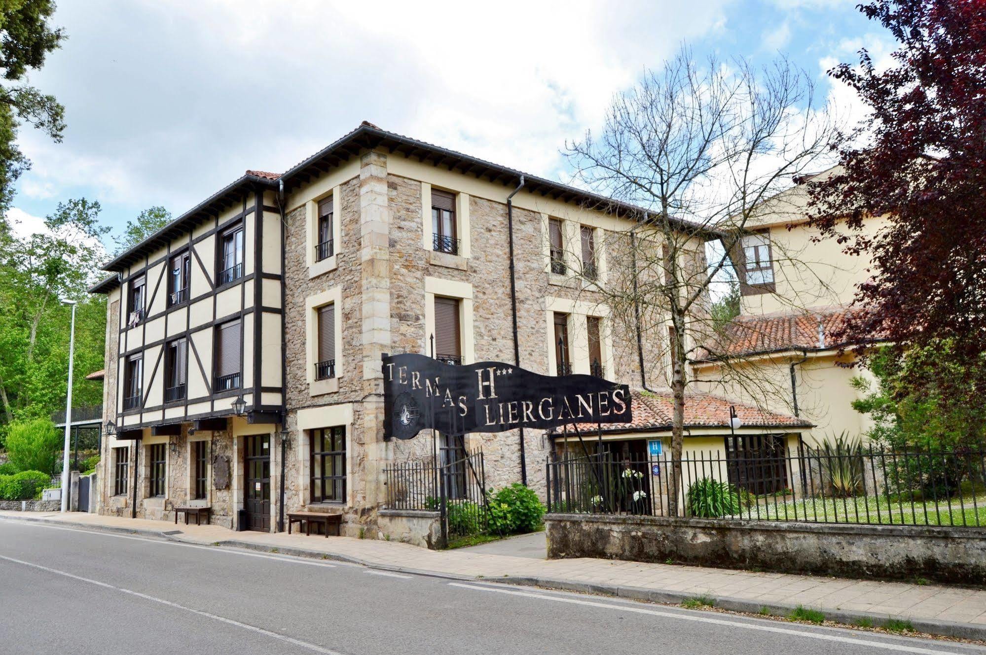 Hotel Termas De Lierganes Bagian luar foto