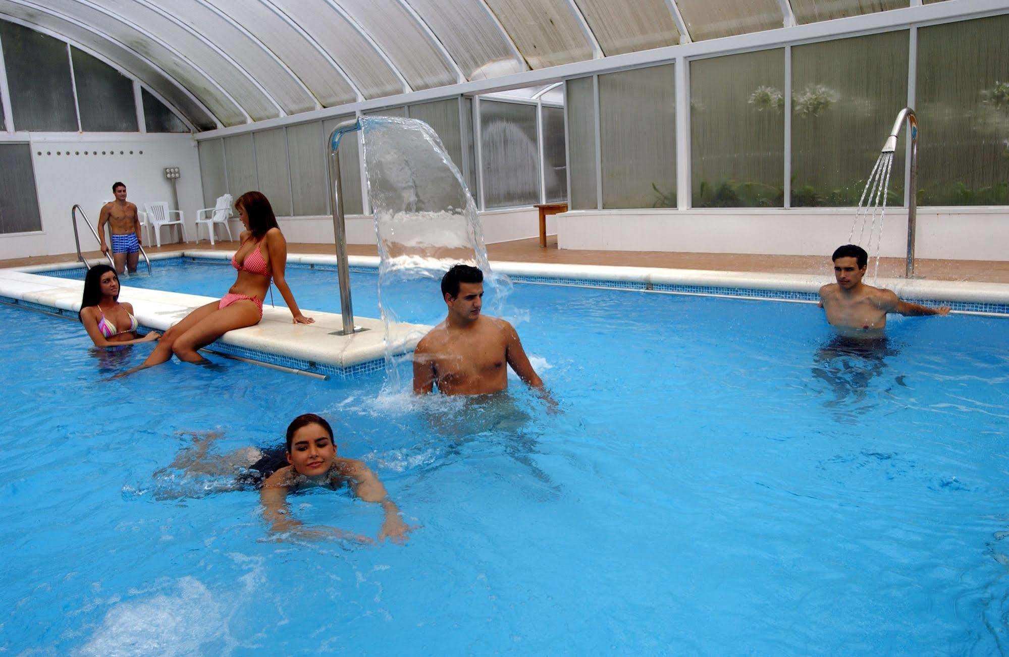 Hotel Termas De Lierganes Bagian luar foto