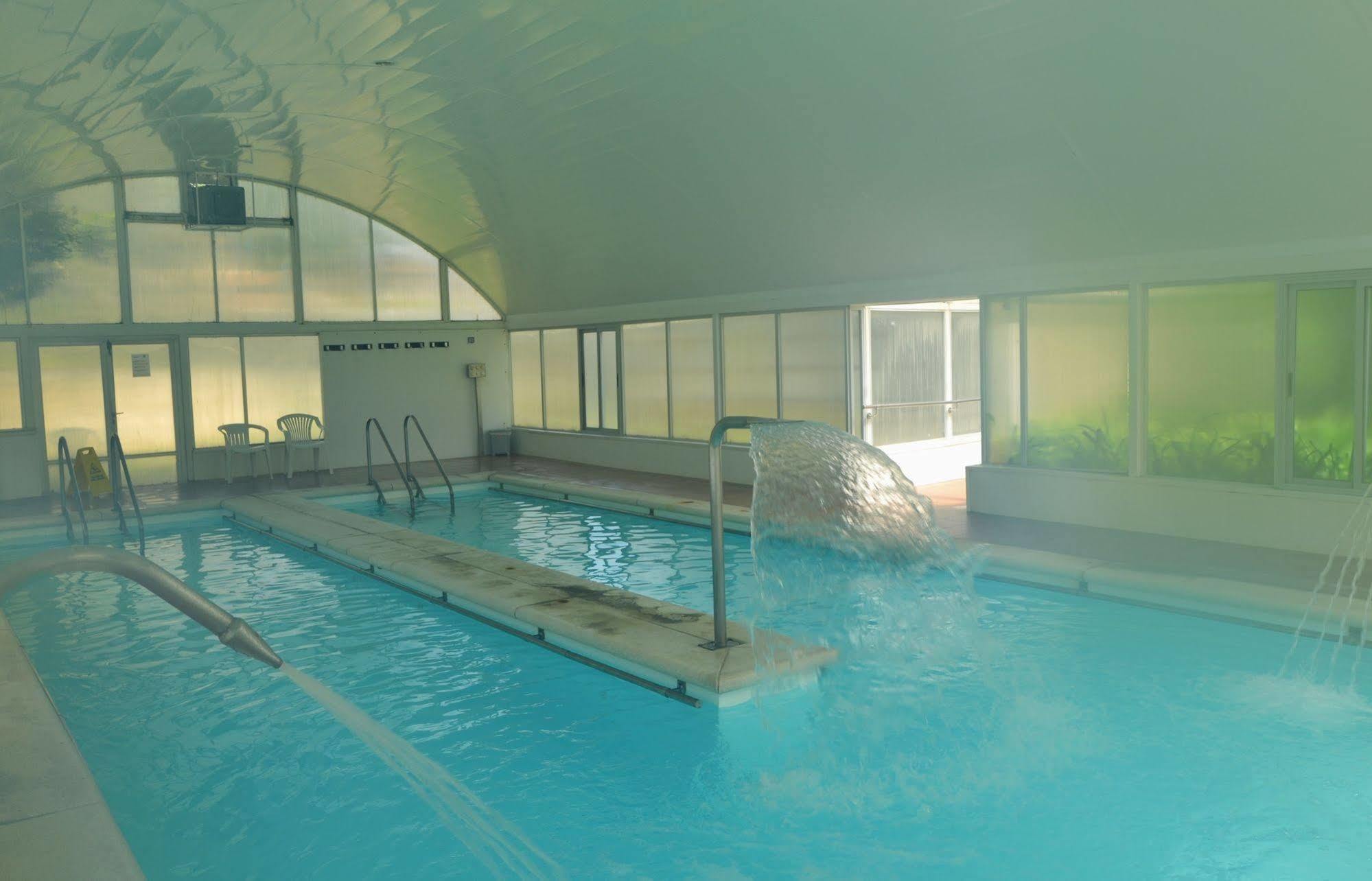 Hotel Termas De Lierganes Bagian luar foto